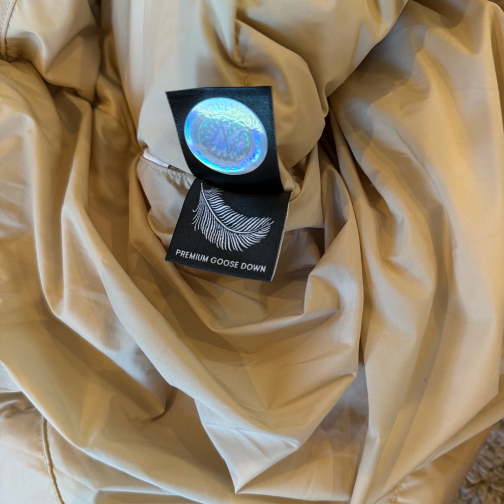 Aritzia Babaton Duvet Puffer Goose Down Long Coat Size XS - Picture 4 of 7